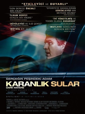 Karanlık Sular posteri